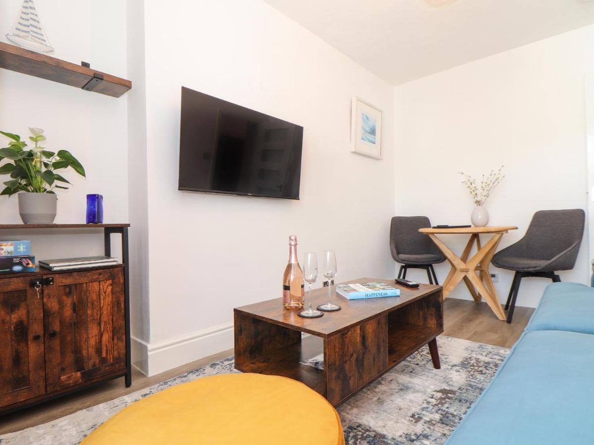 The Oystercatcher Apartment *